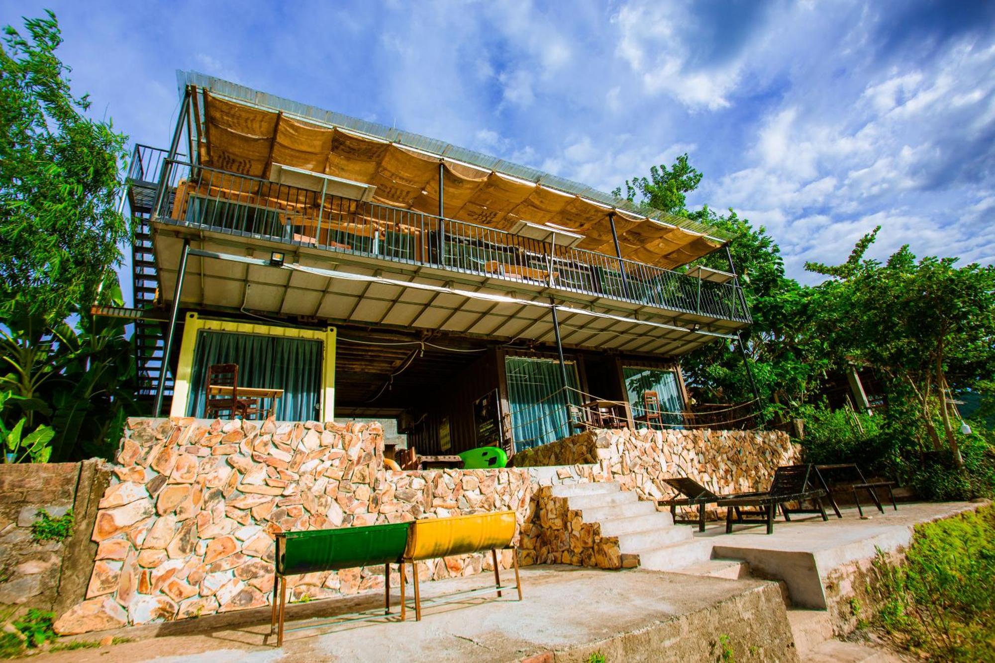 Homestay A Little Leaf Phong Nha
